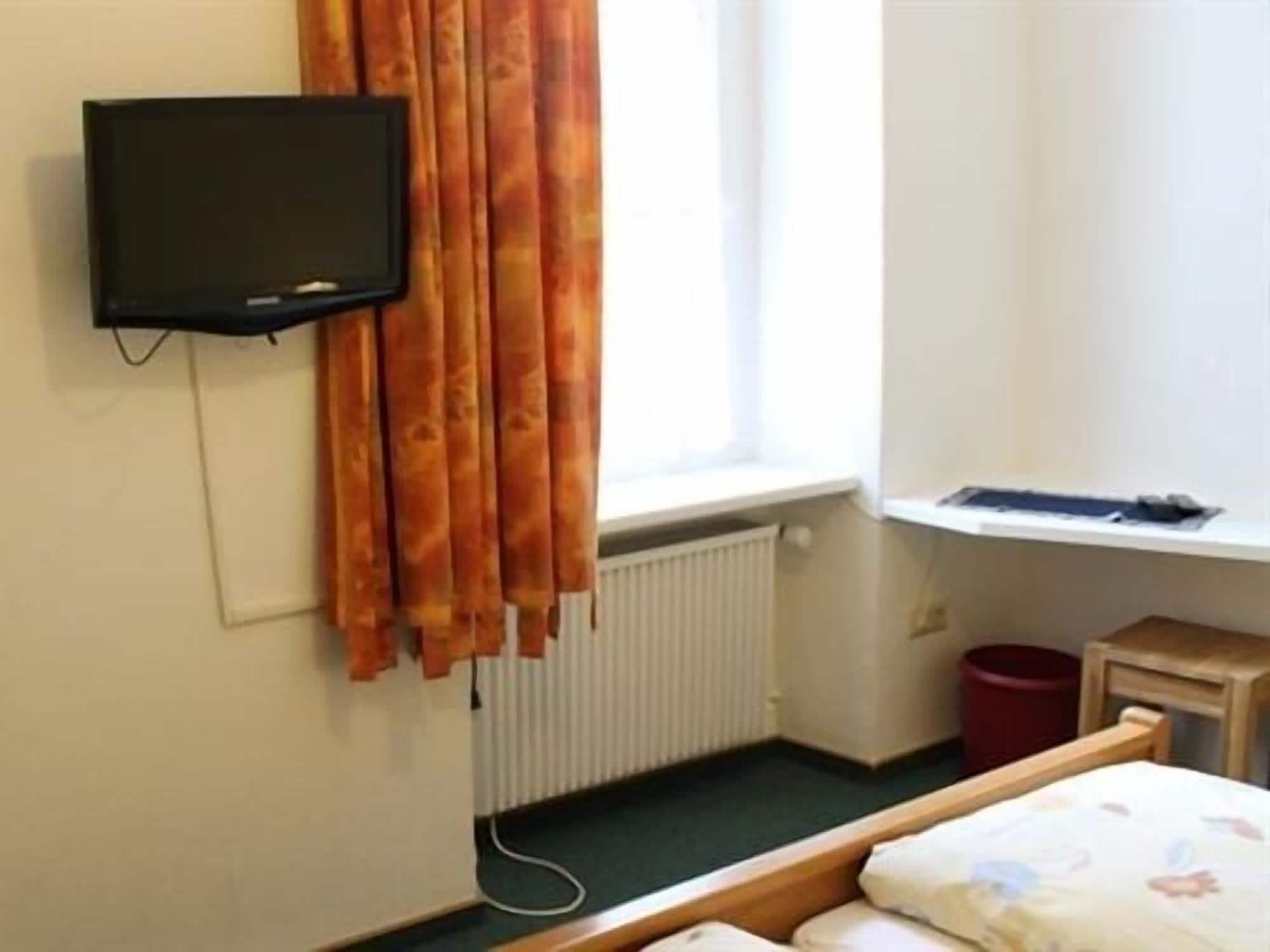 Hotel Winneburg Cochem Bagian luar foto